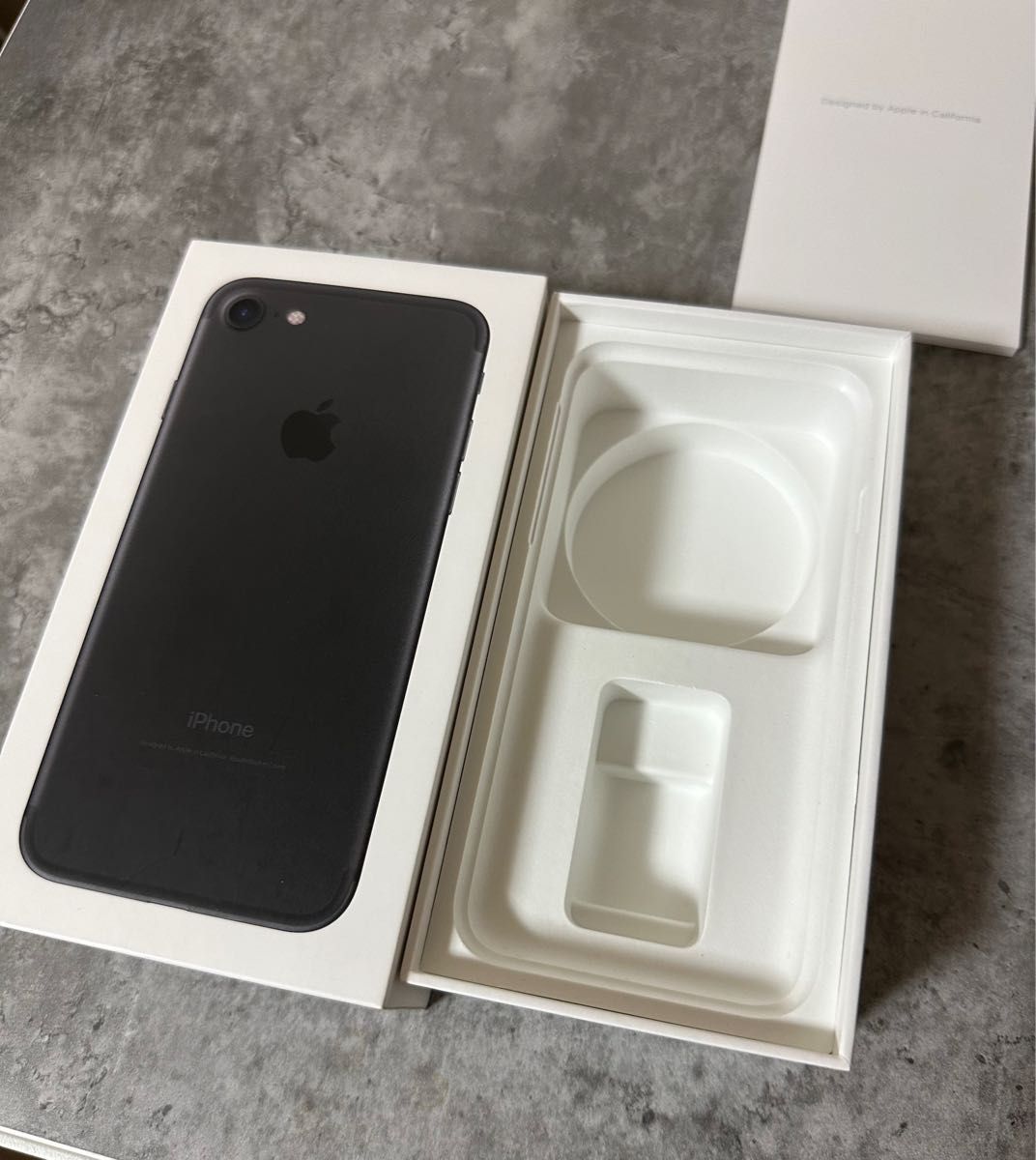 iPhone7 Black 128GB 空箱