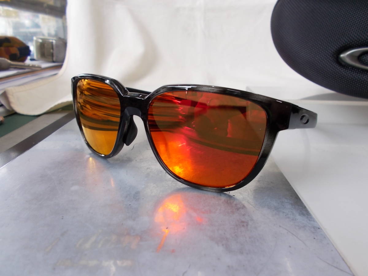 OAKLEY オークリー ACTUATOR A OO9250A-0557 超かっこいい サングラス BLACK TORTISE × PRIZM RUBY_画像2