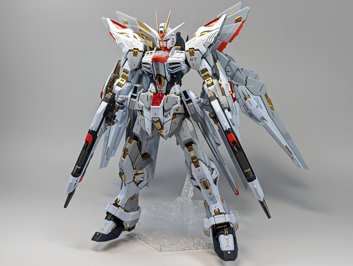 完成品 塗装済 バンダイ MGEX 1/100 ストライクフリーダム 完成品 塗装済 バンダイ MGEX 1/100 ストライクフリーダム