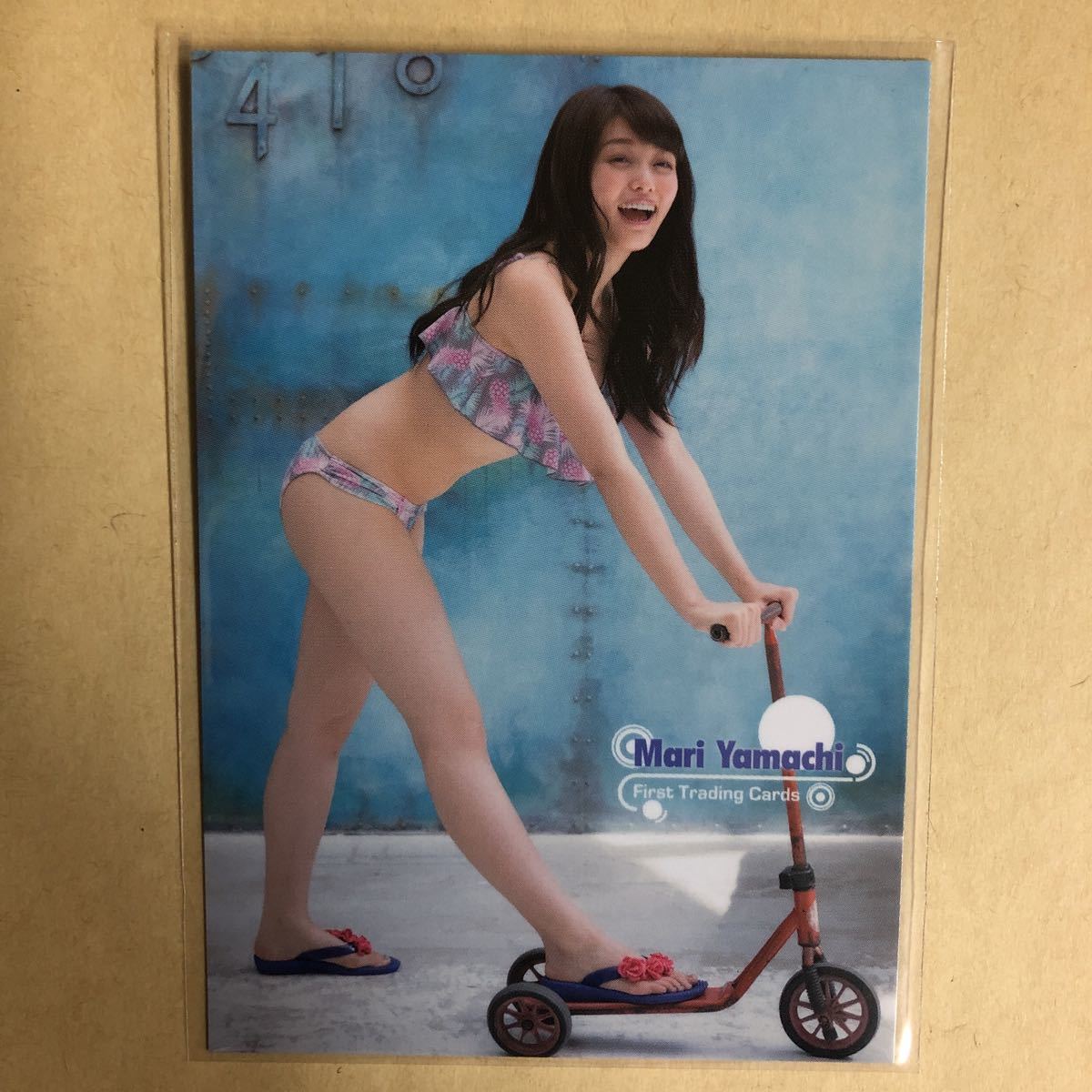 山地まり トレカ アイドル グラビア カード 水着 ビキニ 019 Mari Yamachi タレント トレーディングカードの画像2
