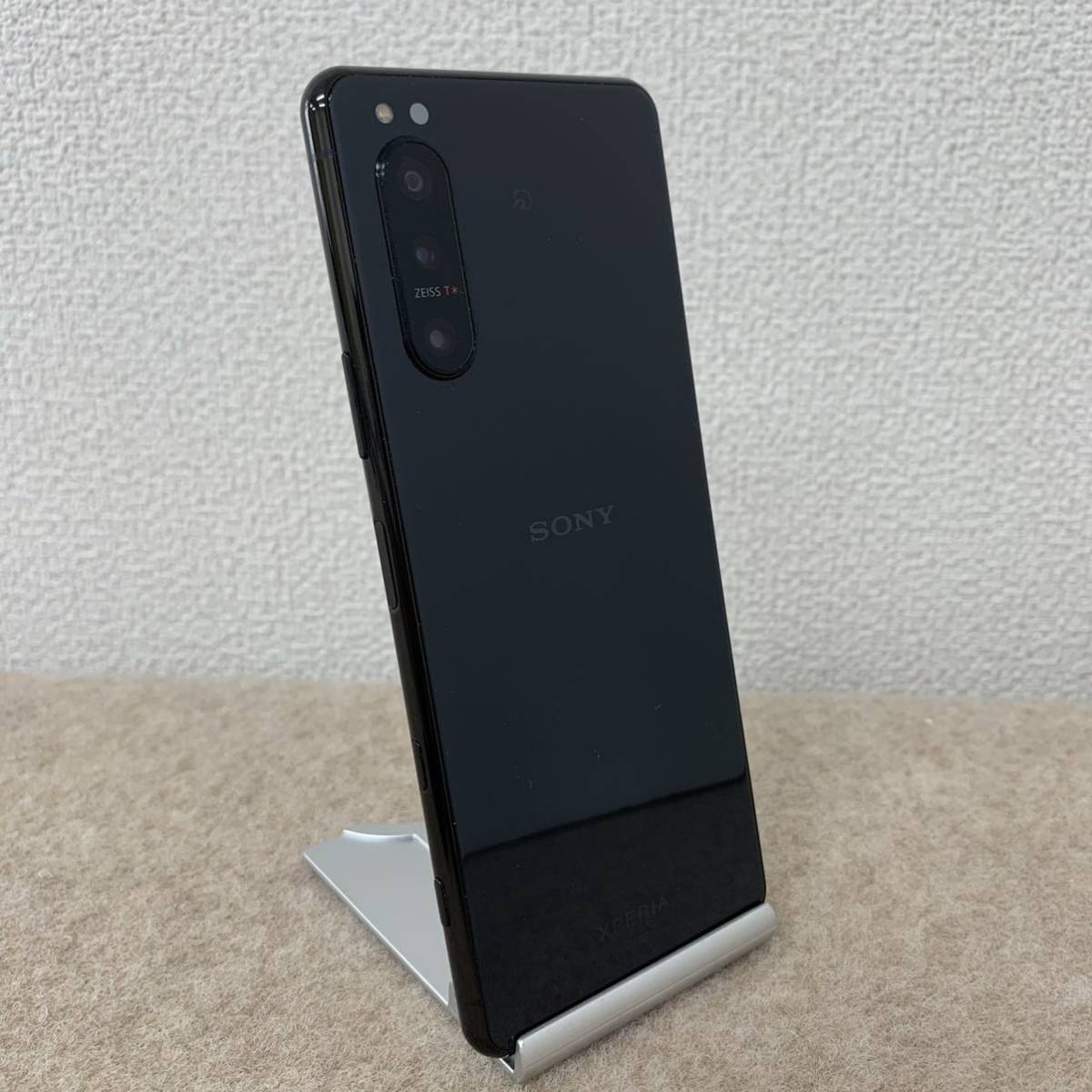 輝い 5 【超美品】Xperia II 53 SIMロック解除済 SOG02 ブラック