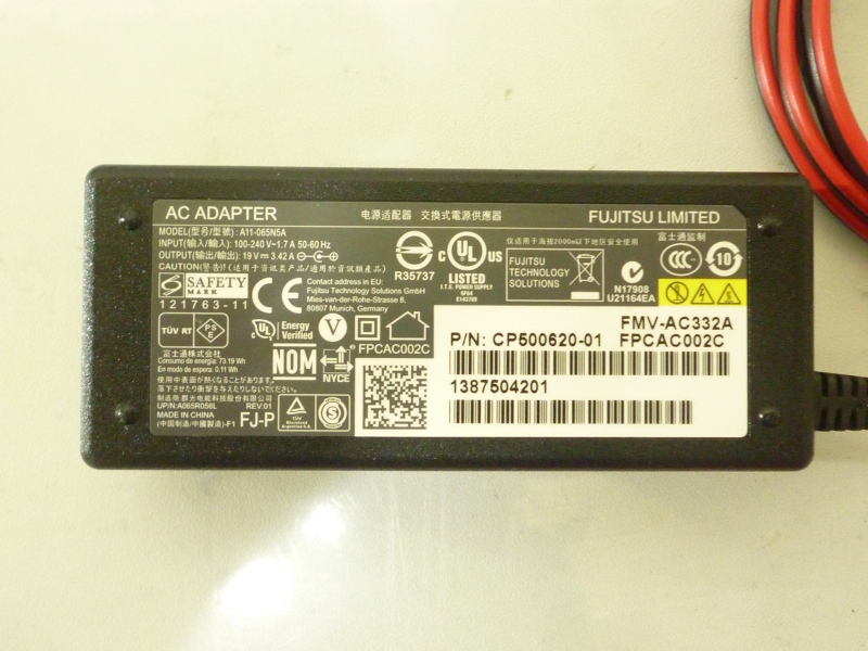 FUJITSU AC/DCアダプター A11-065N5A 19V/3.42A 中古動作訳あり品_画像2