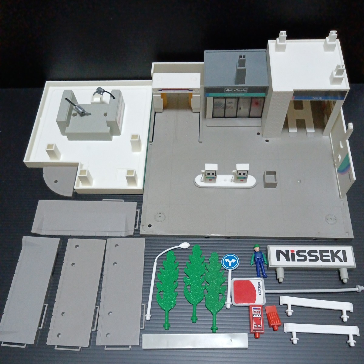 * Tomica Town [NISSEKI] Tomica Япония керосин бензин подставка день камень pra Kids 