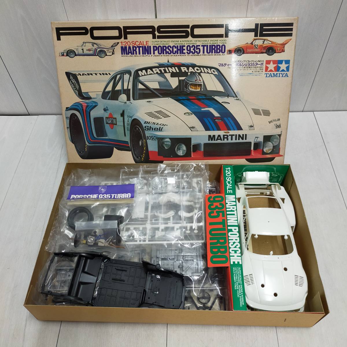 未組立 TAMIYA マルティーニ ポルシェ 935 ターボ 1/20 スケール 未組立 TAMIYA マルティーニ ポルシェ 935 ターボ 1/20 スケール