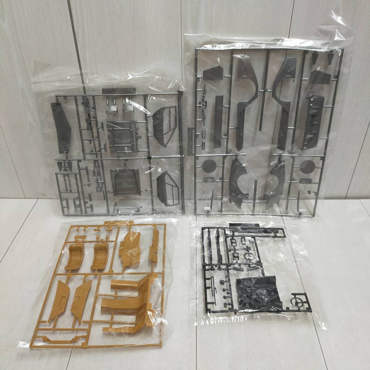 未組立 FUJIMI ランボルギーニ カウンタック レーシング 1/20 未組立 FUJIMI ランボルギーニ カウンタック レーシング 1/20