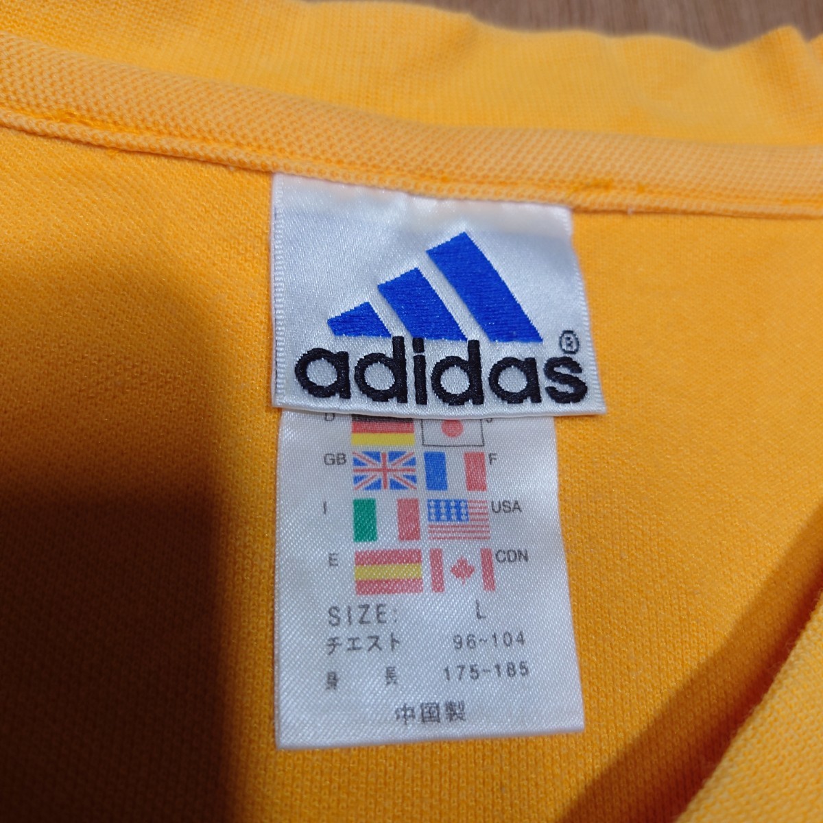 00s adidas　鹿子　無地Tシャツ　古着　アディダス　ワンポイント刺繍