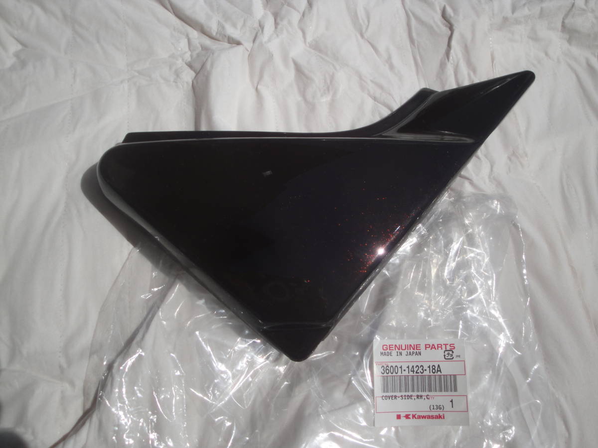 希少 新品 ゼファーχ ファイナル エディション 純正サイドカバー 純正