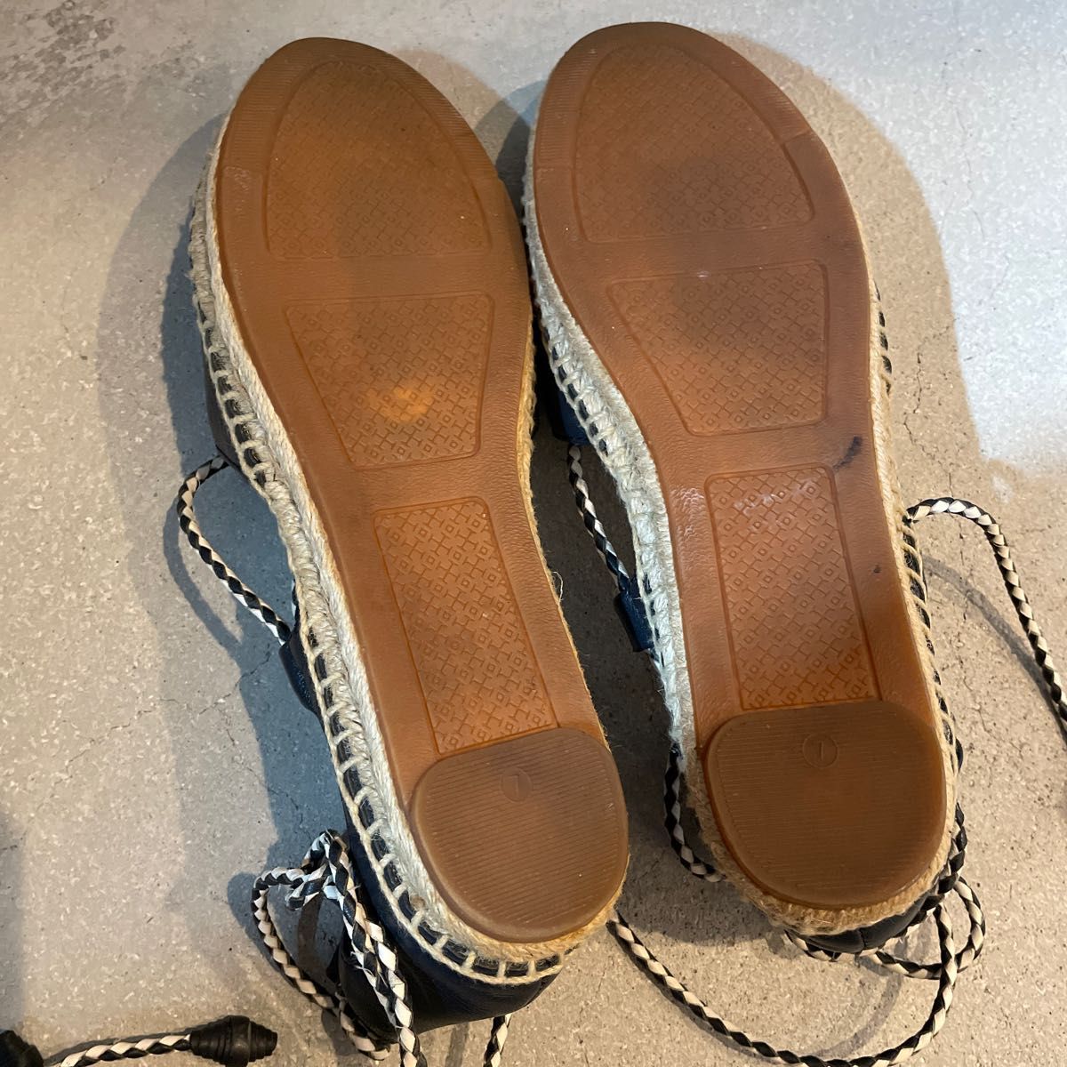 Tory Burch トリーバーチ　アンクルストラップ　レースアップ　サンダル