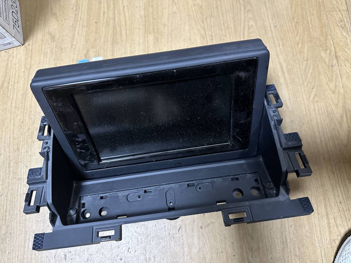 即決】修理 レクサス CT200H 純正 ナビモニター マルチ 即決】修理 レクサス CT200H 純正 ナビモニター マルチ