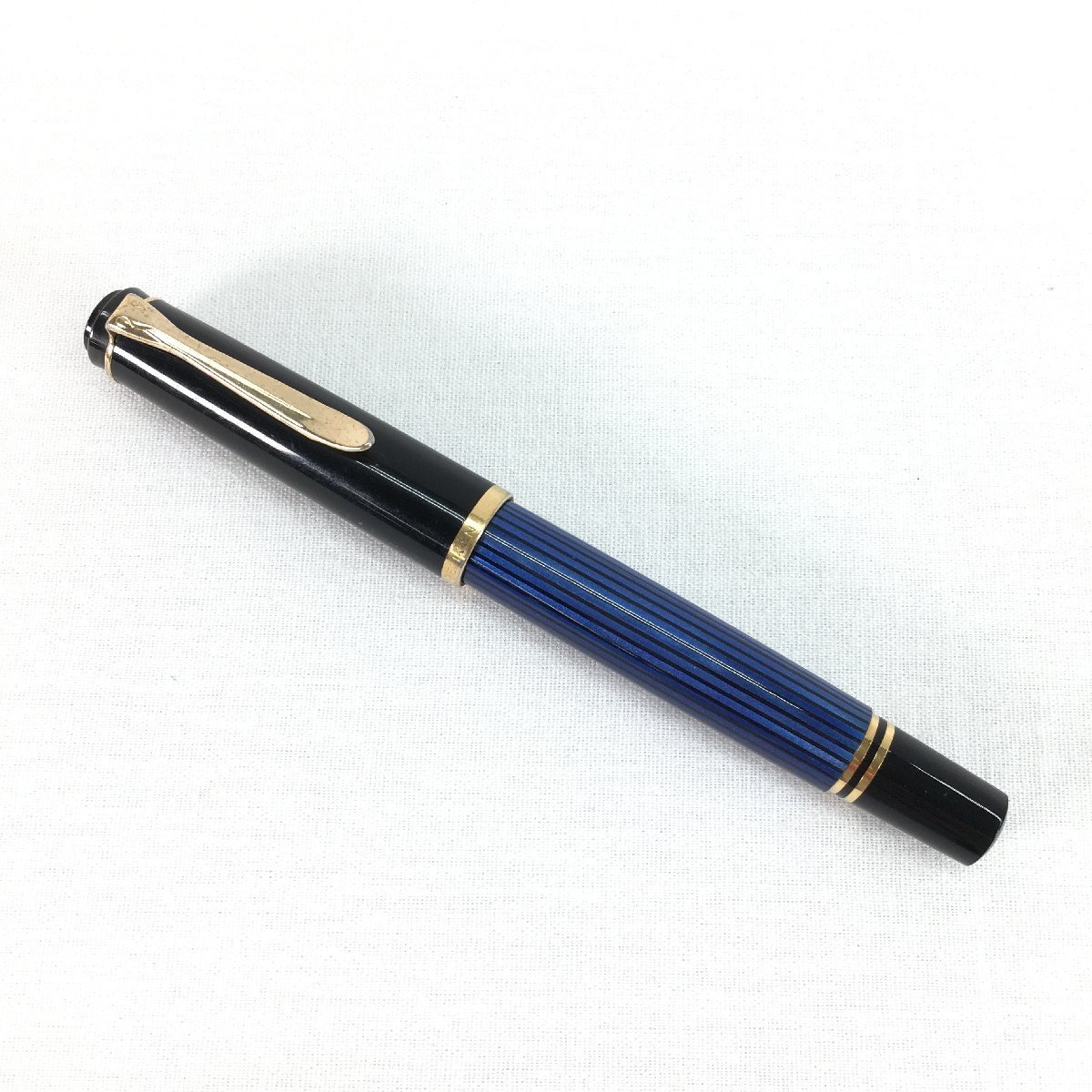 〇現状品〇PELIKAN ペリカン 万年筆 筆記用具 Souveran ペン先 14C-585 ブルー ブラック ゴールド_画像1