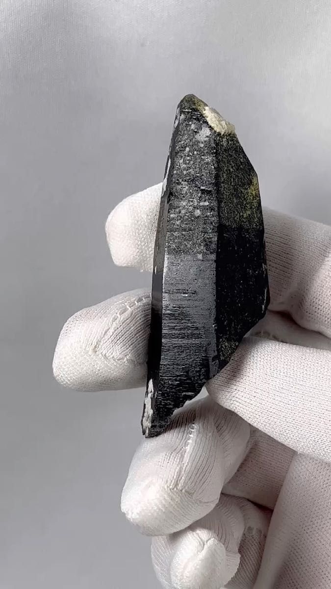 モリオン原石 黒水晶 チベット産 パワーストーン 天然石 鉱物 138g-