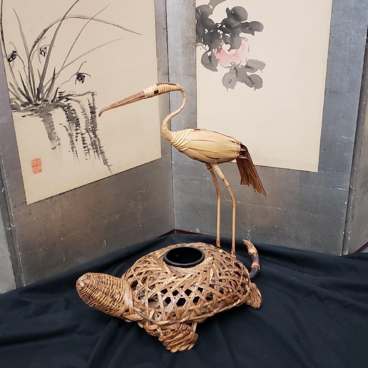 独創的 鶴亀 竹花入れ 高さ48cm 竹細工 置物 花器 花瓶 アンティーク