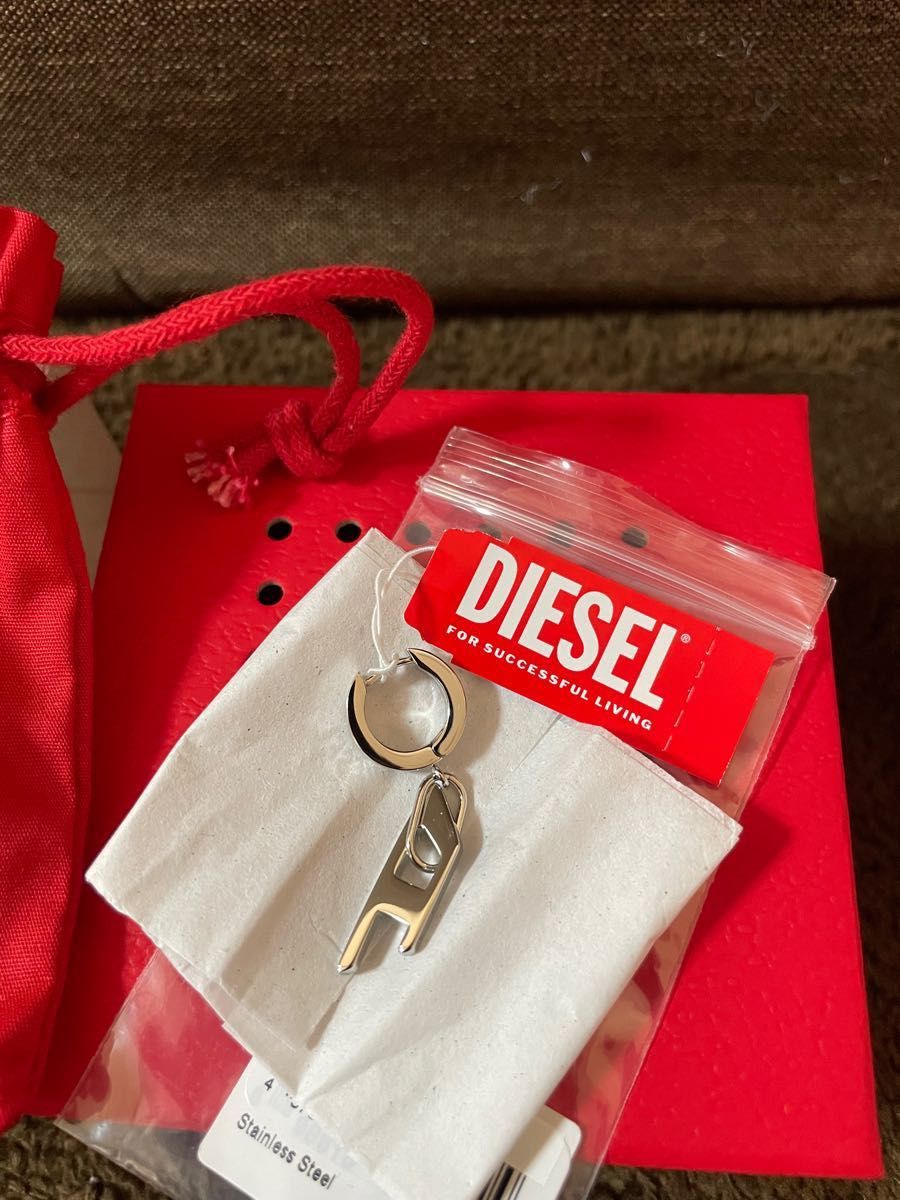 新品 正規品 diesel ピアス King & Prince 平野紫耀 シルバー 新品 正規品 diesel ピアス King & Prince 平野紫耀 シルバー