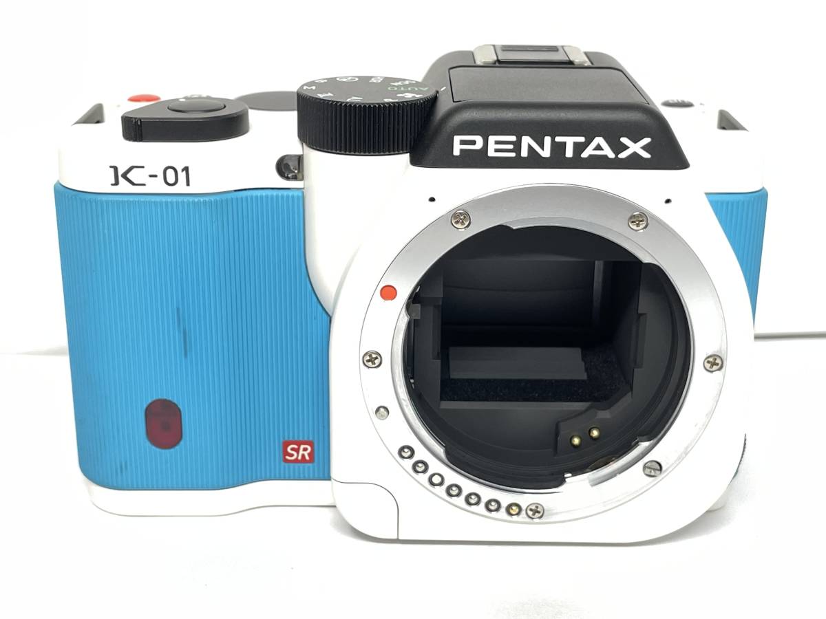 僅か1398ショット ペンタックス K-01 ボディ ホワイト×ブルー