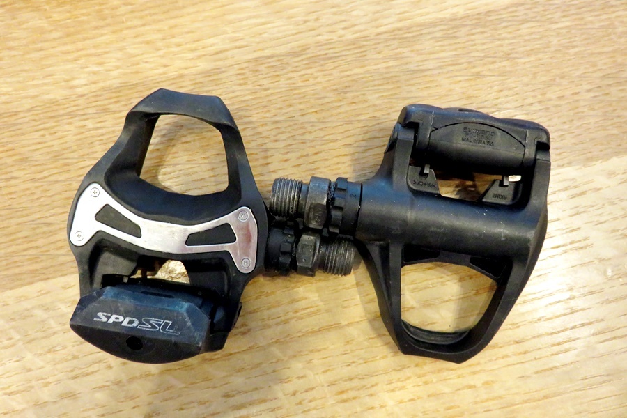 SHIMANO PD-R550 ビンディングペダル 通販 シマノ PD-R550 SPD-SL ペダル ロードバイク SHIMANO TIAGRA 自転車 ペダル ビンディングペダル SM-SH11 クリート付属