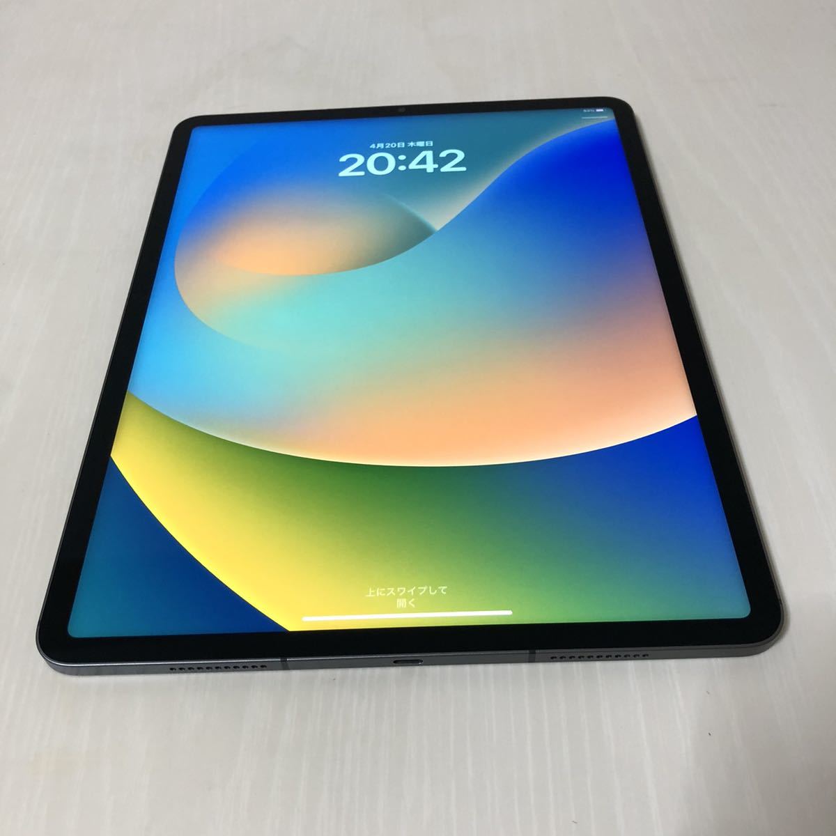 ギフト】 【新品同様】iPad Pro 12.9インチ 第5世代 / Wi-Fi+Cellular