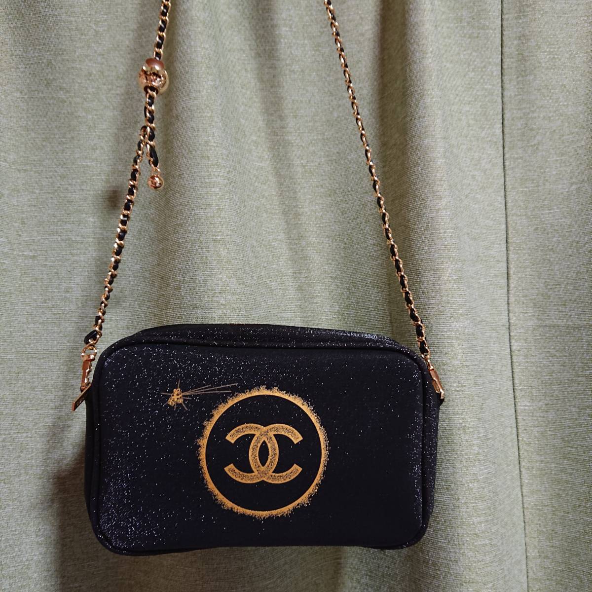 新品 CHANEL シャネル ノベルティ ポーチ バッグ 黒 アレンジで 新品 CHANEL シャネル ノベルティ ポーチ バッグ 黒 アレンジで