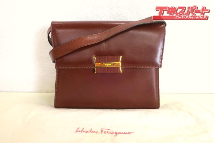 Salvatore Ferragamo フェラガモ L21 5714 ショルダーバッグ レザー 戸塚店