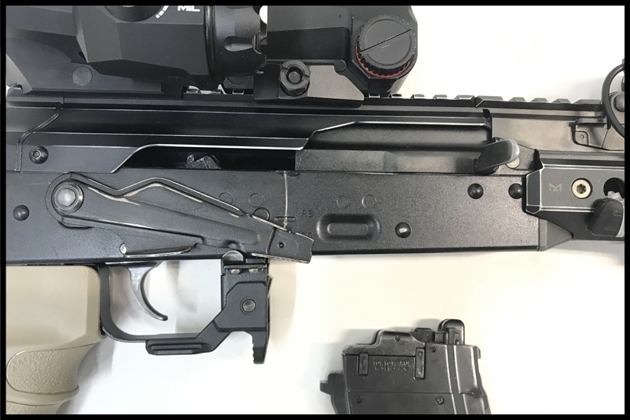 東京)東京マルイ AKX ガスブローバック 外装カスタム 個人塗装品 東京)東京マルイ AKX ガスブローバック 外装カスタム 個人塗装品