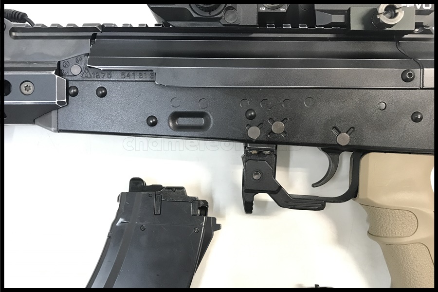 東京)東京マルイ AKX ガスブローバック 外装カスタム 個人塗装品 東京)東京マルイ AKX ガスブローバック 外装カスタム 個人塗装品