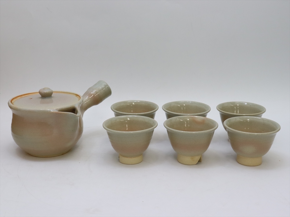 割引価格 渡辺栄泉 番茶器 萩焼 造 A2428 共箱 煎茶道具 湯呑み 急須 湯呑み、カップ 割引価格 渡辺栄泉 番茶器 萩焼 造 A2428 共箱 煎茶道具 湯呑み 急須 湯呑み、カップ