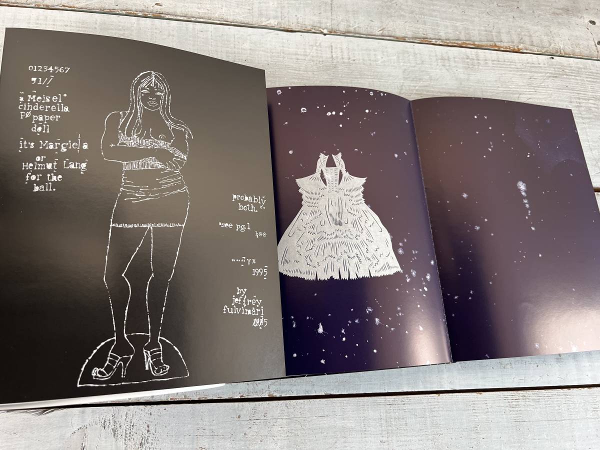 貴重ビンテージ】VISIONAIRE No.15 CINDERELLA ヴィジョネア 1995年 貴重ビンテージ】VISIONAIRE No.15 CINDERELLA ヴィジョネア 1995年