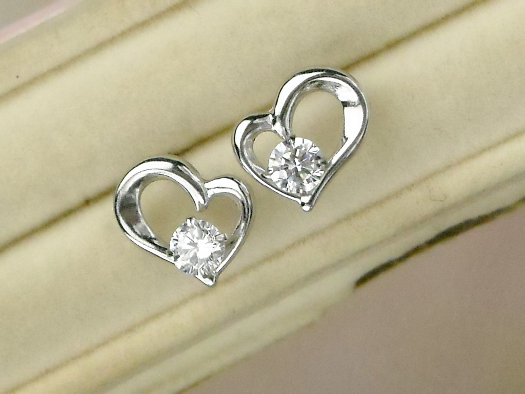  Cubic Zirconia earrings one bead CZ diamond Open Heart motif lady's k14wg 14 gold white gold 