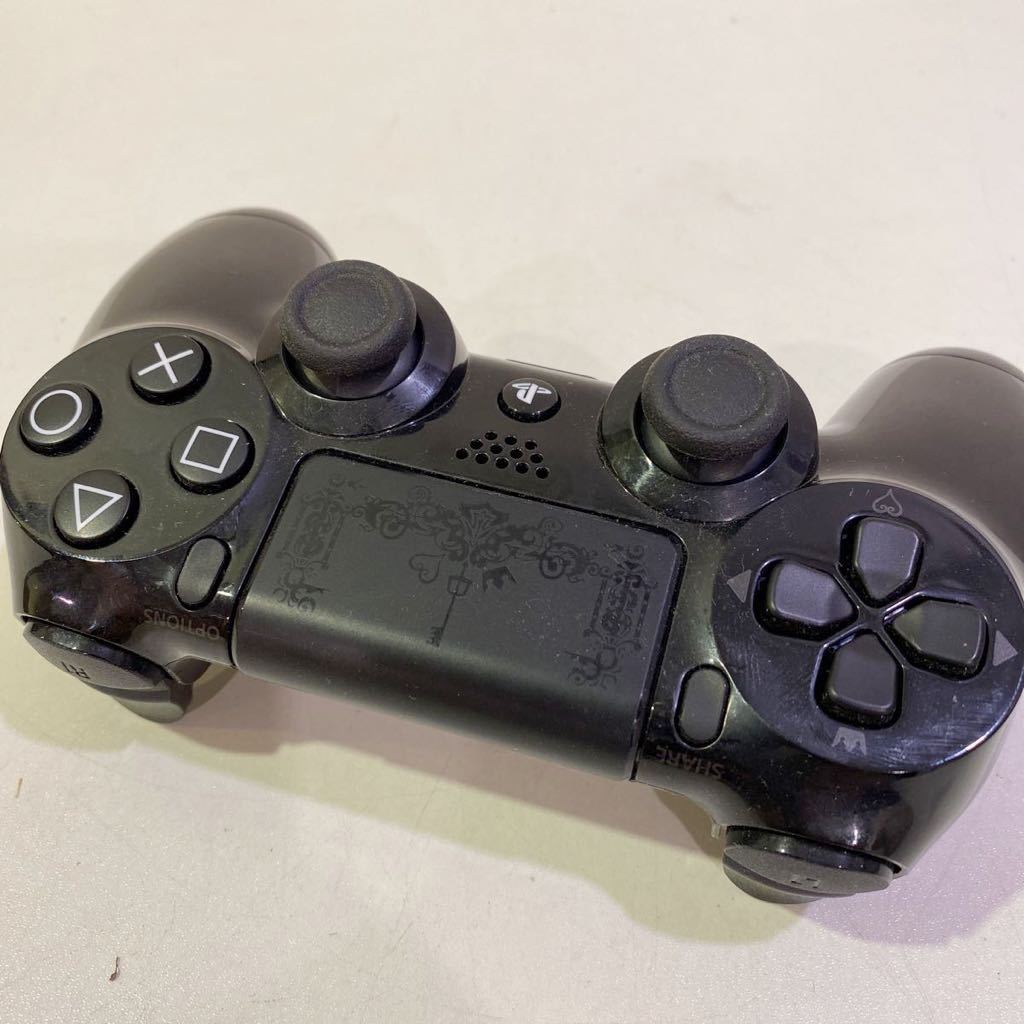 PlayStation4 ワイヤレスコントローラー DUALSHOCK4 ジェット・ブラック CUH-ZCT2J PS4 60サイズ（149）の画像4