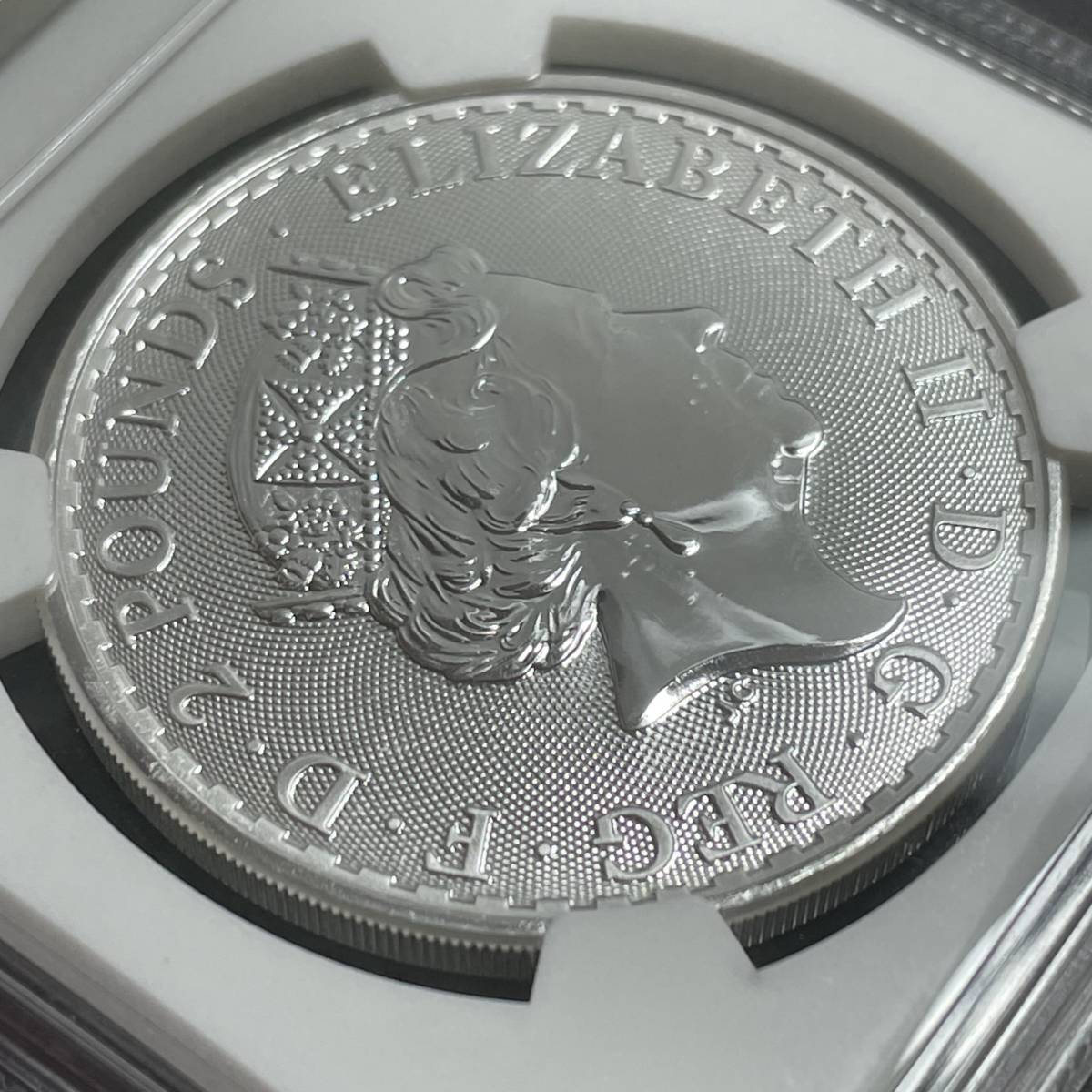 【MS69】 2023 イギリス ブリタニア 2ポンド 1オンス 銀貨 NGC アンティークコイン モダンの画像7