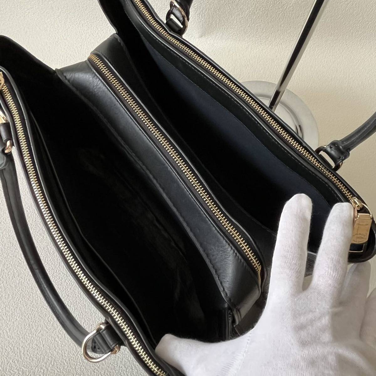 熱販売 美品 COACH コーチ ブルックリンキャリオール28 ハンドバック