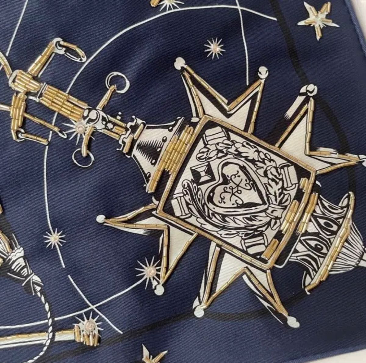 エルメス HERMES カレ 70 《コーラス・ステラルム》メタリック エルメス HERMES カレ 70 《コーラス・ステラルム》メタリック