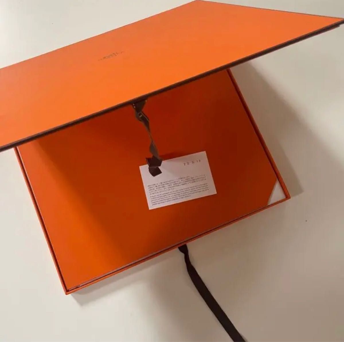 エルメス HERMES カレ 70 《コーラス・ステラルム》メタリック エルメス HERMES カレ 70 《コーラス・ステラルム》メタリック