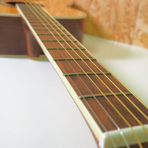 YAMAHA FS-423S アコースティックギター ソフトケース付き 楽器/170サイズの画像6