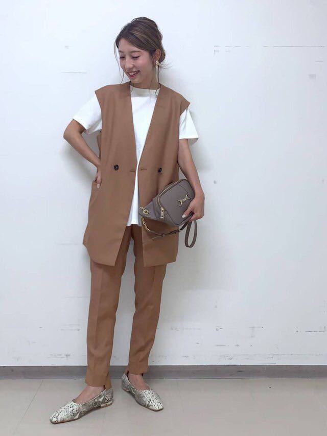未使用 佐田真由美さん着 BARNYARDSTORM バックステップヘムパンツCA