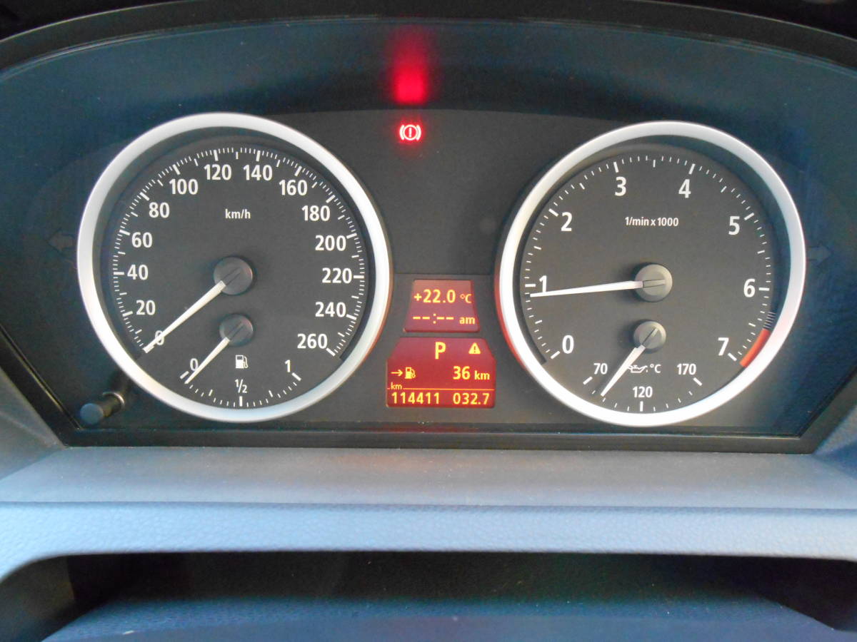 BMW 645ci お得予備検付 白革シート サンルーフ 純正ナビ バックカメラ 地デジ 19AW バリ山の画像9