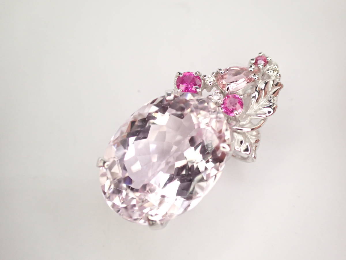 値下げ】 美品 K18WG クンツァイト12.51ct ダイヤ計0.03ct デザイン