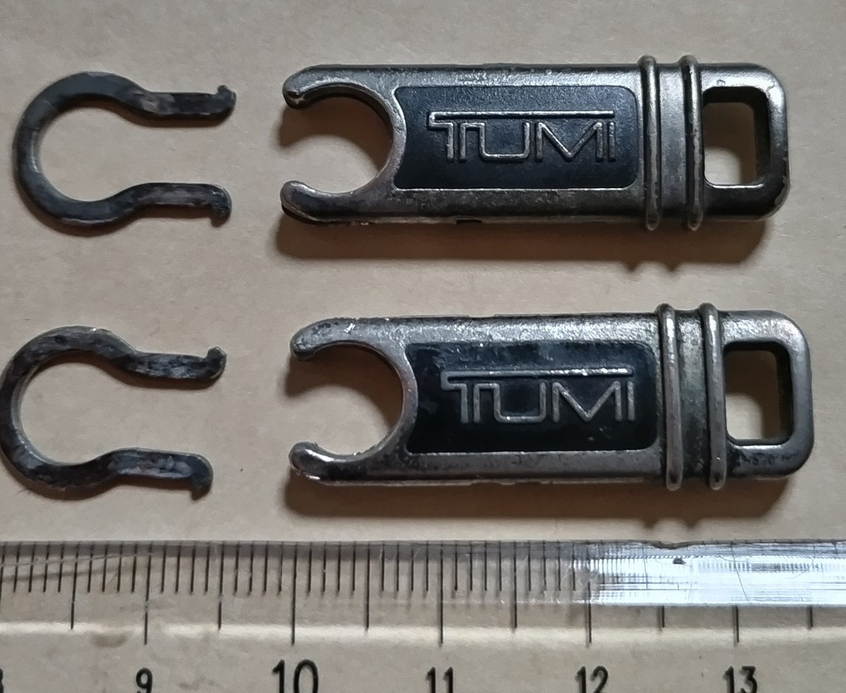 TUMI トゥミ ファスナータブ 中古 3.7cm 2個一組(ブリーフケース、書類かばん)｜売買されたオークション情報、ヤフオク!  の商品情報をアーカイブ公開