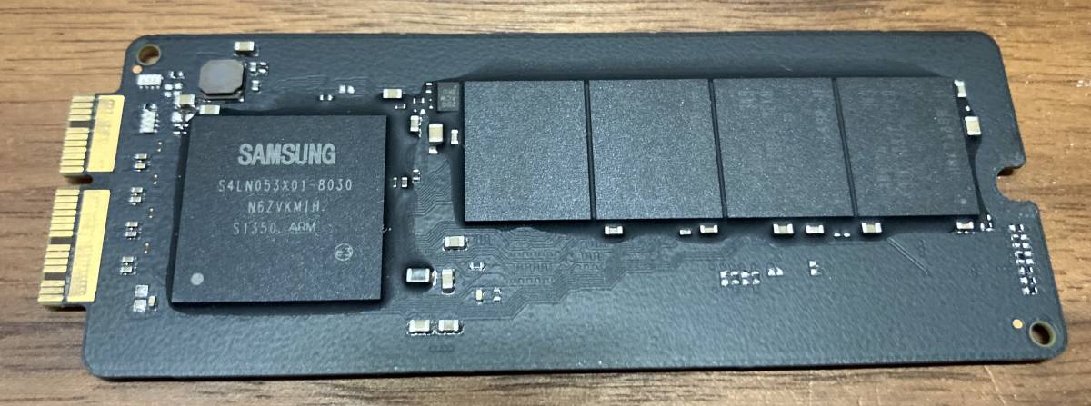 Apple純正 SSD SUMSUNG 1TB (Monrerayインストール済) Mac Pro 2013