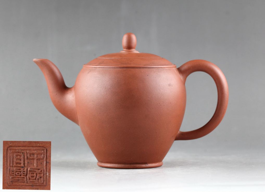 中国宜興 大振 紫砂 朱泥 急須 茶壺 在銘/煎茶道具！直径16.1cm、高さ