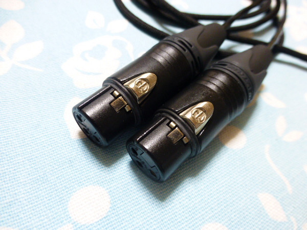 4.4mm5 ultimate ( female ) - XLR connector 3 pin ×2 ( female ) conversion cable MOGAMI 2944 120cm ( custom possible ) taupe la sale TEAC UD-301 UD-501