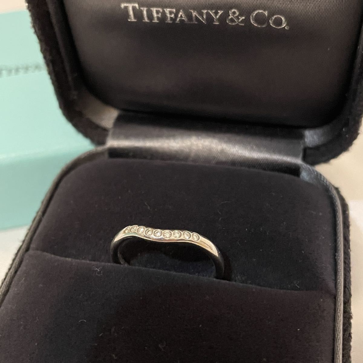  定価25万円【1円〜純正箱付き】ティファニー TIFFANY&Co. リング カーブドバンドリング Pt950×ダイヤモンド 9Pダイヤ 美品 アクセサリー_画像1