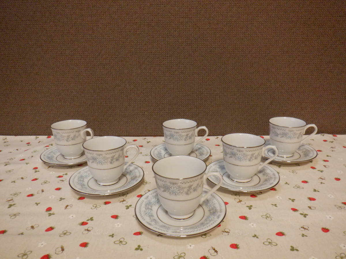 格安人気 C5 昭和レトロ!NORITAKE『ノリタケ(コンテンポラリー)★銀彩 淡いブルー小花柄のデミタスカップ&ソーサー6客セット』~箱なし 日本製 ノリタケ 格安人気 C5 昭和レトロ!NORITAKE『ノリタケ(コンテンポラリー)★銀彩 淡いブルー小花柄のデミタスカップ&ソーサー6客セット』~箱なし 日本製 ノリタケ