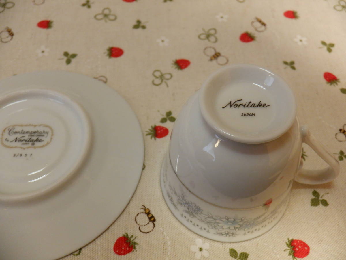 C5 昭和レトロ NORITAKE『ノリタケ(コンテンポラリー) 銀彩 淡い C5 昭和レトロ NORITAKE『ノリタケ(コンテンポラリー) 銀彩 淡い