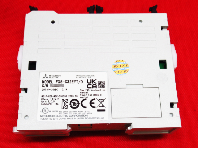 新品未使用品 三菱電機 MITSUBISHI MELSEC FX5-C32EYT/D iQ-F 出力ユニット 2023年製 管理5B0517★ECM-H7_画像2