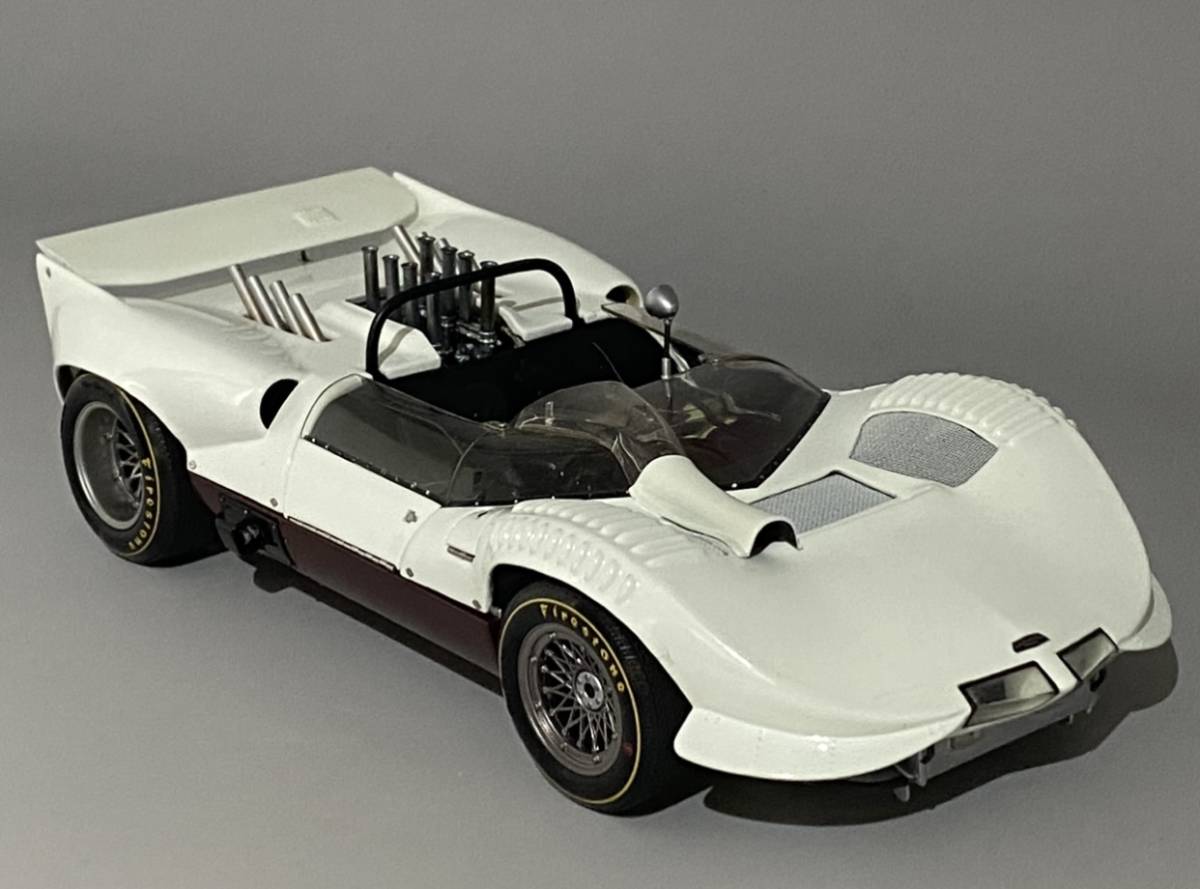  rare out of print Exoto 1/18 1965 Chaparral Type 2/2C Works Prototype in Authentic White * *Flipper Wing~ * Exoto RLG18146