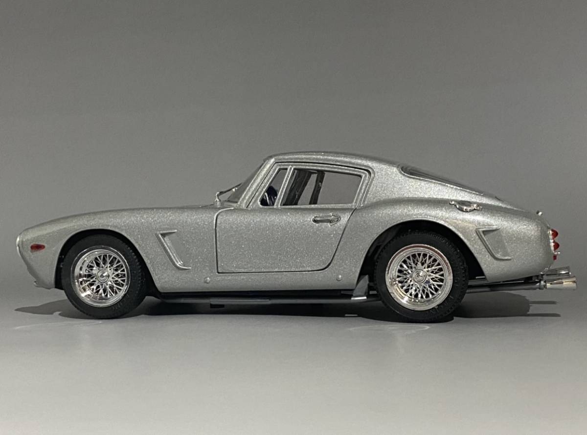 1/18 Ferrari 250 GT Berlinetta SWB Silver ◆ Winner 1961 GT Constructors Championship ◆ フェラーリ ジョウフエボリューション3012_画像7