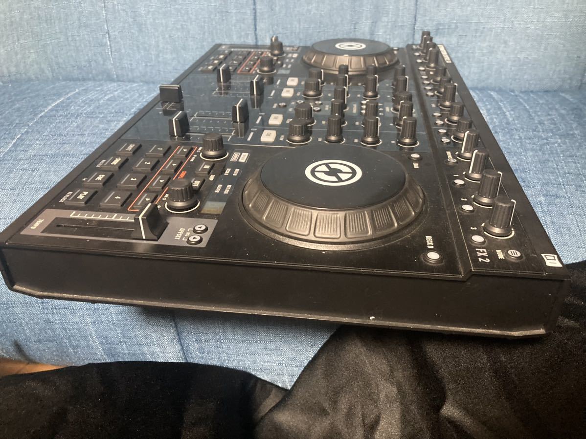 DJコントローラー Native Instruments TRAKTOR KONTROL S4_画像3