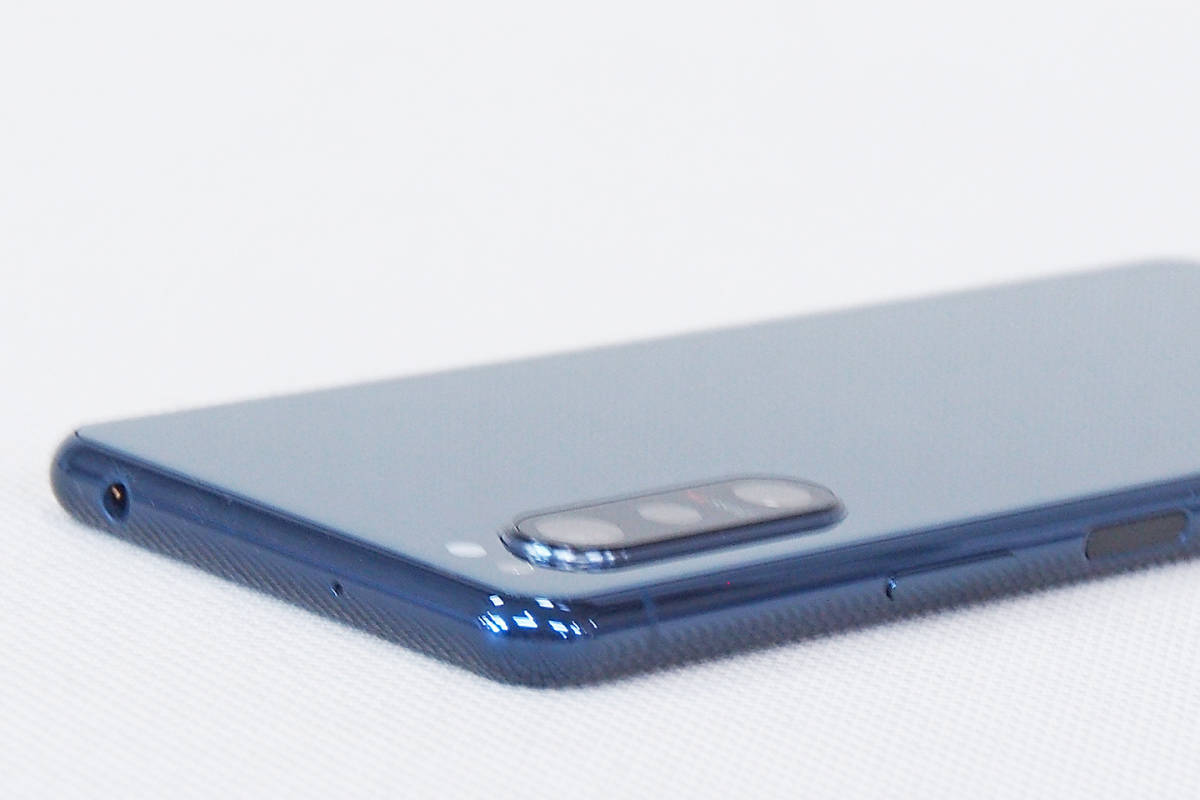 【即配】5G対応！Xperia 5 II ブルー SIMロック解除済み 6.1インチ/有機EL 21：9シネマワイドディスプレイ 薄型 スマートフォンの画像4