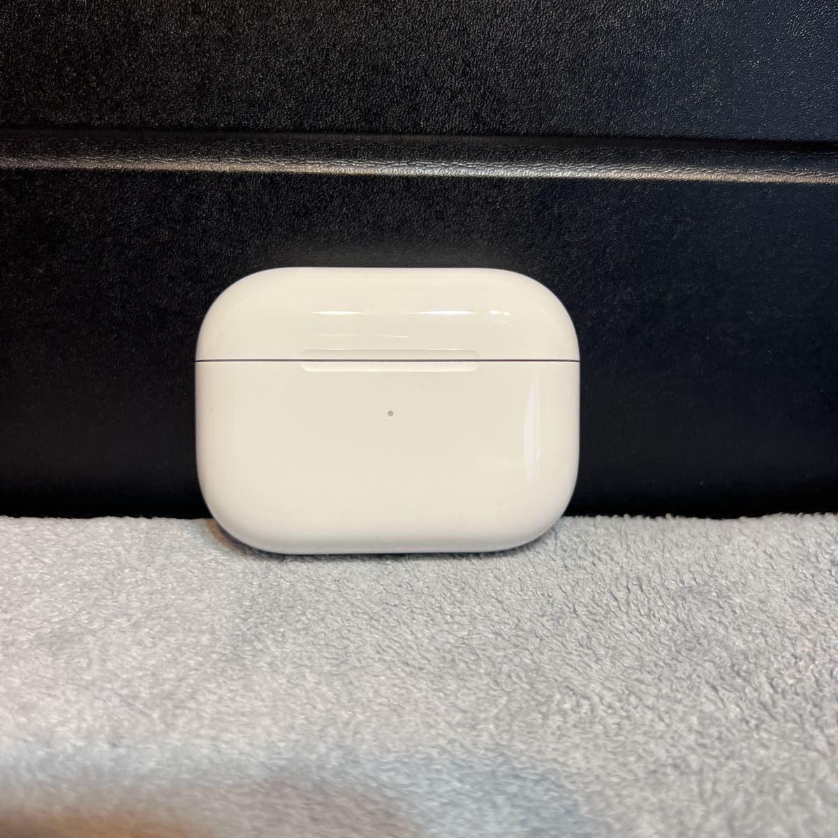 Apple AirPods Pro 第1世代A2190 充電ケースのみ本体のみApple