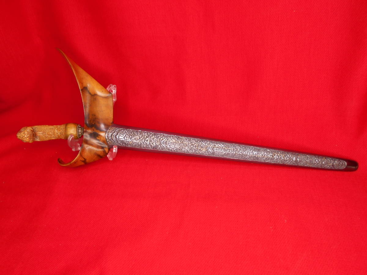 希少珍品　インドネシア民族短剣　刀　クリス　儀礼刀 彫金 　シルバー　アンティーク